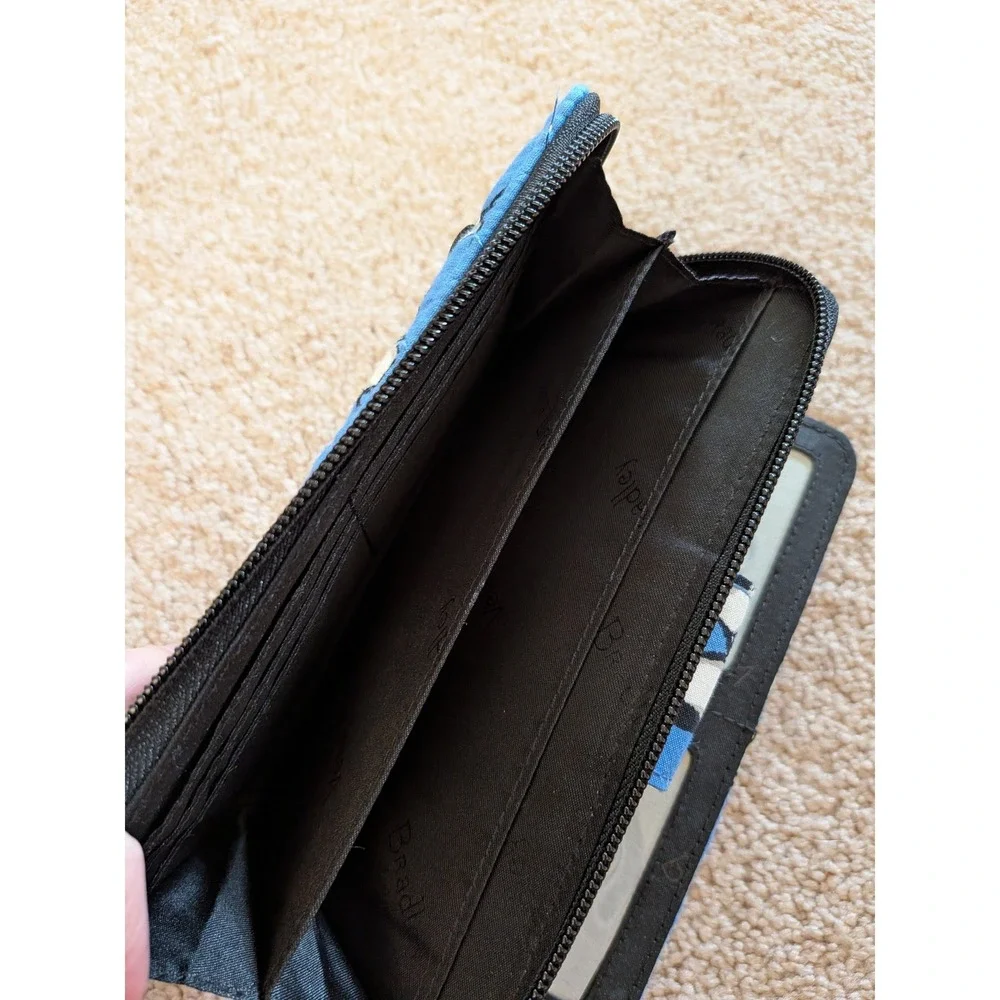 Vera Bradley Playful Penguins Blue Quilted Cotton All In One Crossbody Wallet - Picture 8 of 9